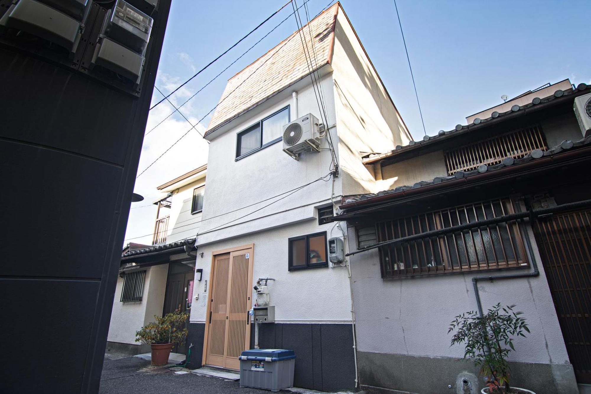 山house中津 最大10人 中津駅まで徒歩6分 梅田まで電車4分行ける！　 Appartement Osaka Buitenkant foto