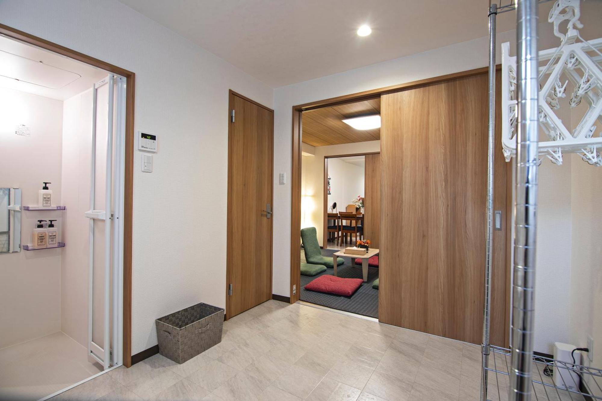 山house中津 最大10人 中津駅まで徒歩6分 梅田まで電車4分行ける！　 Appartement Osaka Buitenkant foto